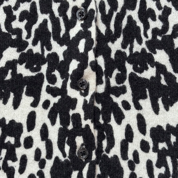 Lord & Taylor Cashmere button up crew neck cardigan size PM (fits smaller) - Picture 8 of 16